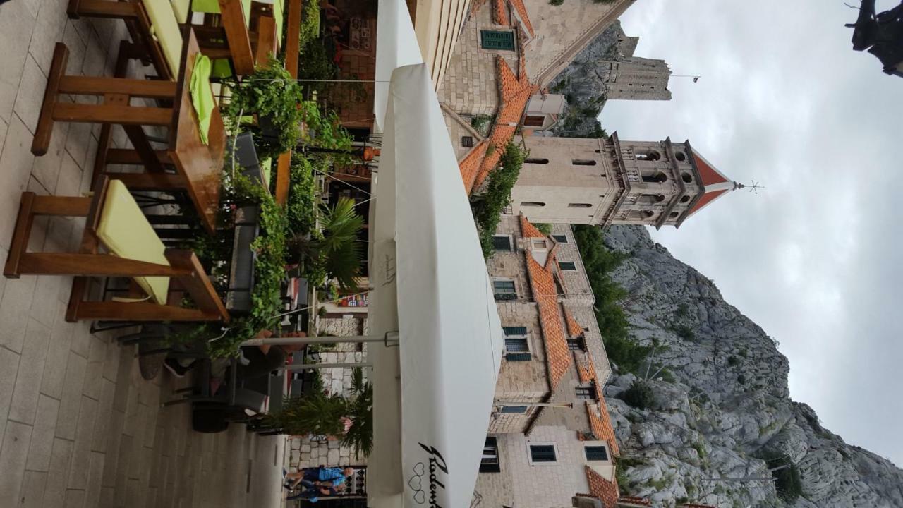 Apartments Galic Omiš Extérieur photo